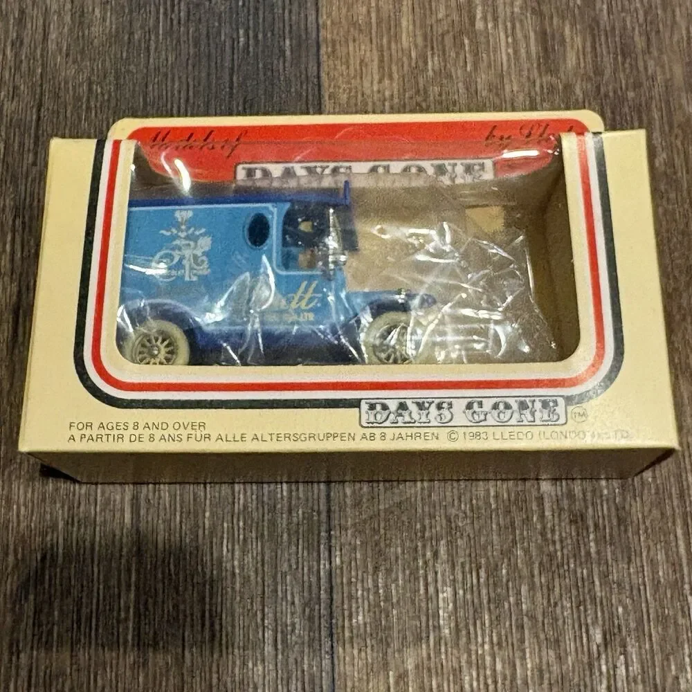 Vintage Lledo Days Gone DG 6-8 Lindt Switzerland Blue Diecast  1986